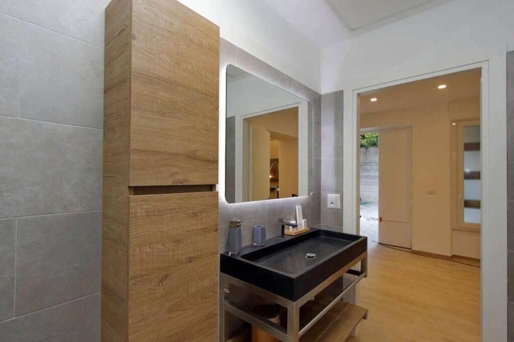 Aventino Contemporary Apartment Rome